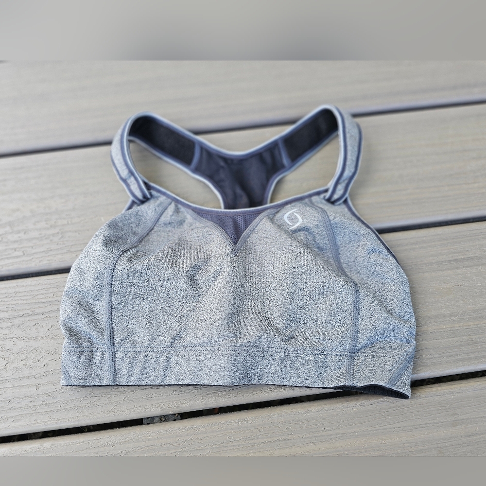 Moving comfort spots bra